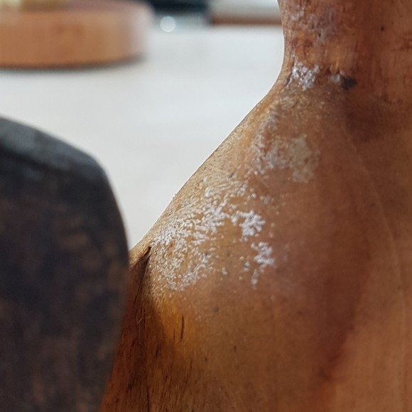 Vintage Folk Art Lovers' Kiss - Picture 6 of 7